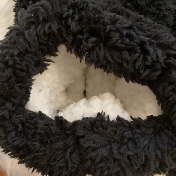 DISNEY The Nightmare Before Christmas fuzzy Babba slipper socks M/L - Picture 9 of 12